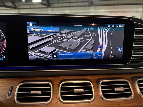 Certified 2024 Mercedes-Benz GLS 580 4MATIC image 34