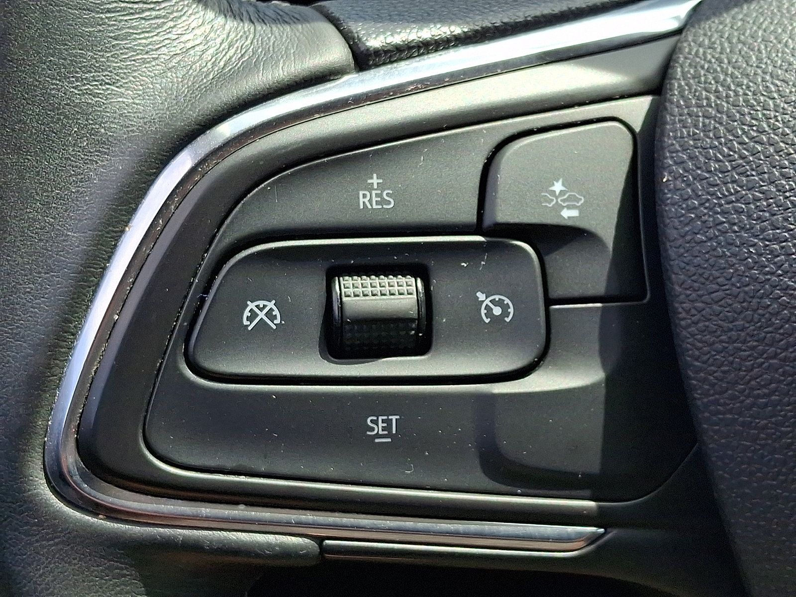 Used 2023 Buick Encore GX Select w/ Safety Package II FWD image 21