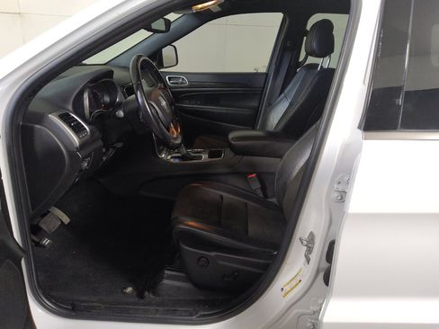 Used 2021 Jeep Grand Cherokee Laredo X RWD image 17