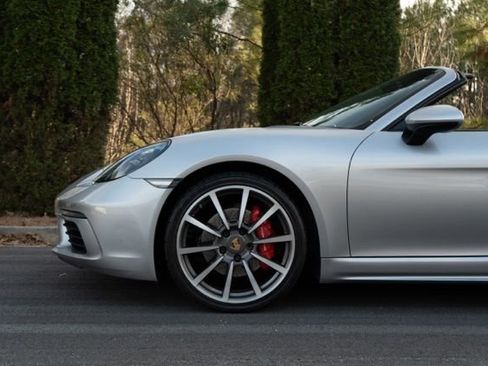 Used 2020 Porsche 718 Boxster S image 8