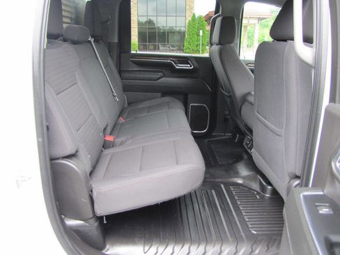 Used 2024 Chevrolet Silverado 2500 LT w/ Convenience Package AWD/4WD image 15