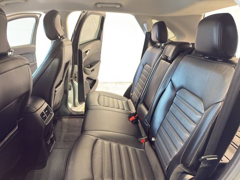 Used 2015 Ford Edge SEL w/ Equipment Group 201A AWD/4WD image 28