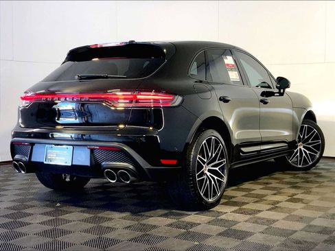 Certified 2022 Porsche Macan S AWD/4WD image 7