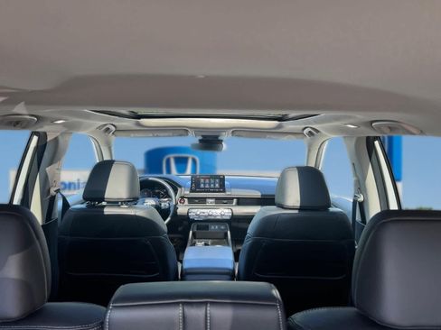 Used 2024 Honda Pilot Touring image 39