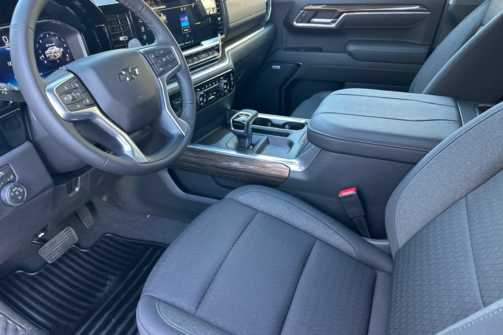New 2026 Chevrolet Silverado 1500 RST w/ Convenience Package II AWD/4WD image 10