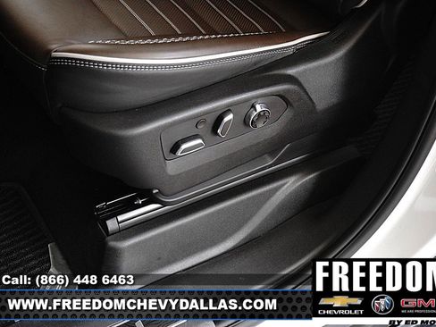 Used 2025 GMC Yukon XL Denali Ultimate AWD/4WD image 33