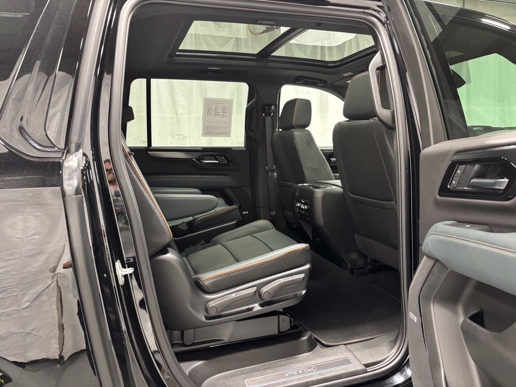 Used 2026 GMC Yukon XL AT4 AWD/4WD image 51