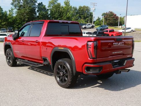 Used 2024 GMC Sierra 2500 AT4 w/ AT4 Preferred Package AWD/4WD image 5