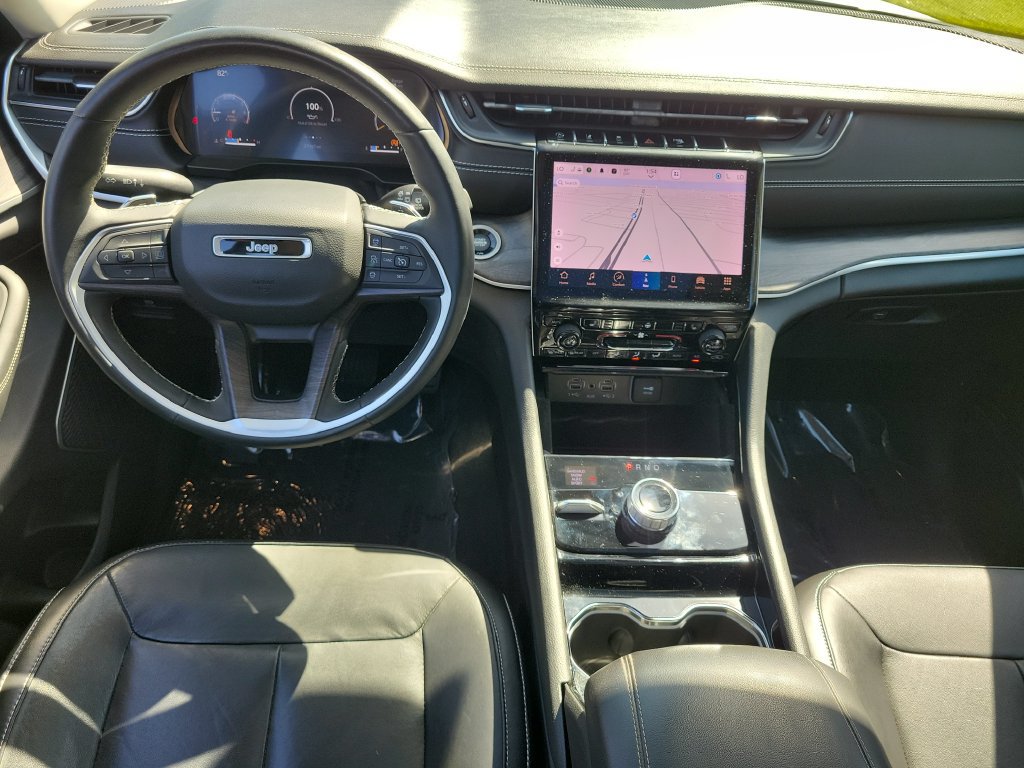 Used 2022 Jeep Grand Cherokee Limited AWD/4WD image 26