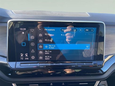 Used 2024 Volkswagen Atlas SEL Premium R-Line image 29