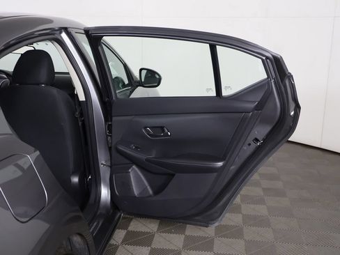 Used 2024 Nissan Sentra S FWD image 18
