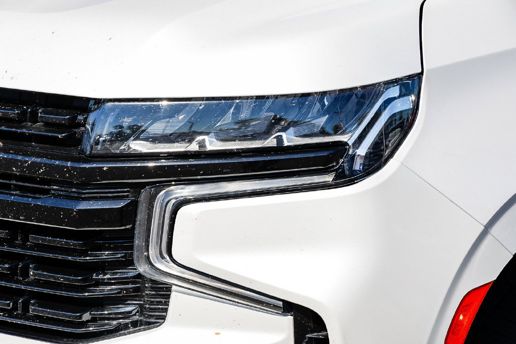 Used 2023 Chevrolet Suburban RST w/ Luxury Package AWD/4WD image 7