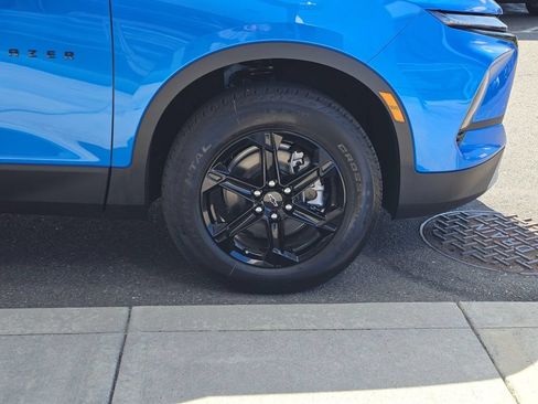 New 2026 Chevrolet Blazer LT w/ Convenience Package AWD/4WD image 9