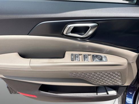 New 2026 Kia Carnival LX image 19