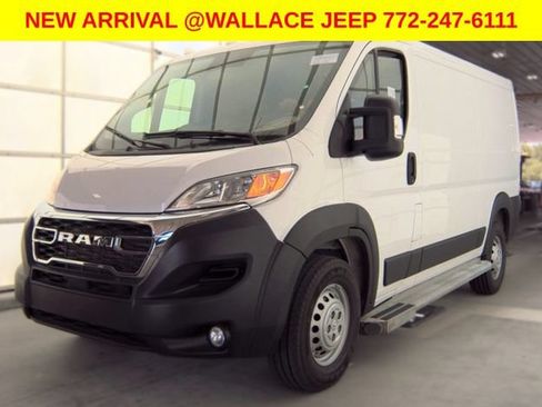 Used 2025 RAM ProMaster 2500 w/ U-Haul Equipment Group FWD image 2