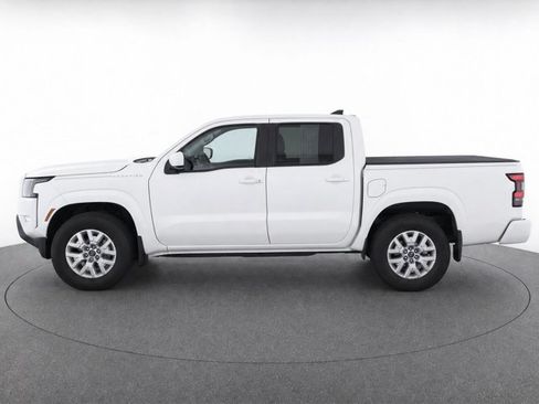 Used 2022 Nissan Frontier SV RWD image 4
