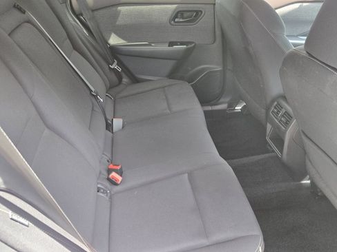 Used 2023 Nissan Rogue S FWD image 15