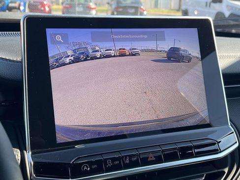 New 2026 Jeep Compass Latitude image 23