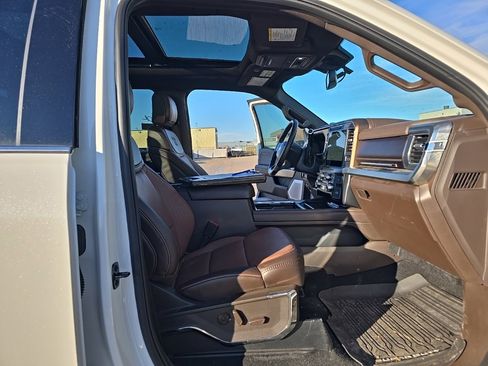 Used 2025 Ford F450 King Ranch w/ Chrome Package image 14