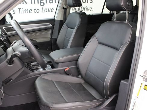 Used 2023 Volkswagen Atlas SEL R-Line AWD/4WD image 16
