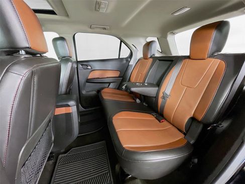 Used 2017 Chevrolet Equinox Premier w/ Enhanced Convenience Package image 29