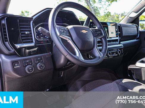 Used 2025 Chevrolet Silverado 1500 LT AWD/4WD image 24