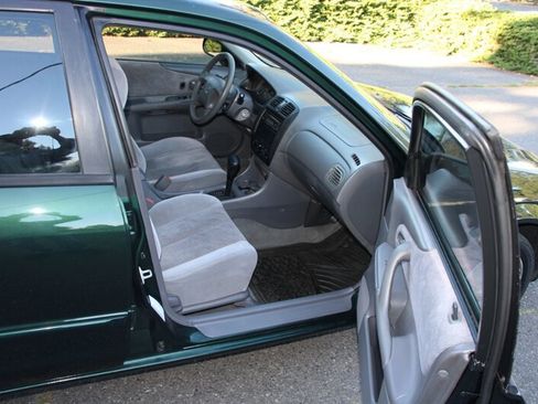 Used 1999 MAZDA Protege ES FWD image 13