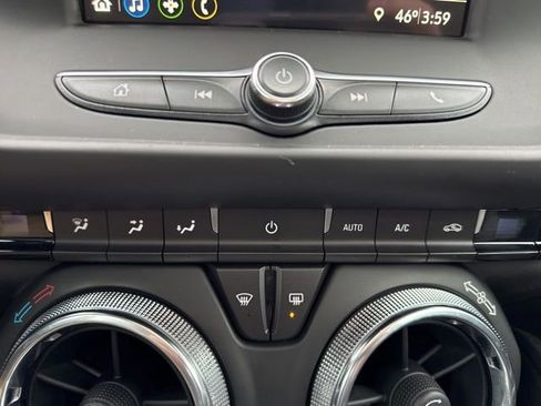 Used 2019 Chevrolet Camaro LT image 18