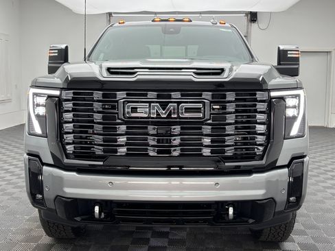 New 2026 GMC Sierra 2500 Denali Ultimate AWD/4WD image 17