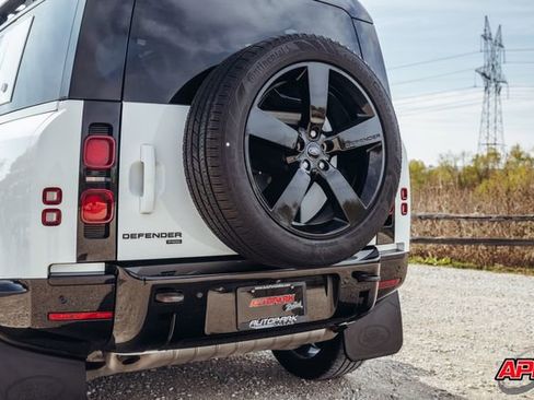 Used 2022 Land Rover Defender 110 X-Dynamic HSE image 33