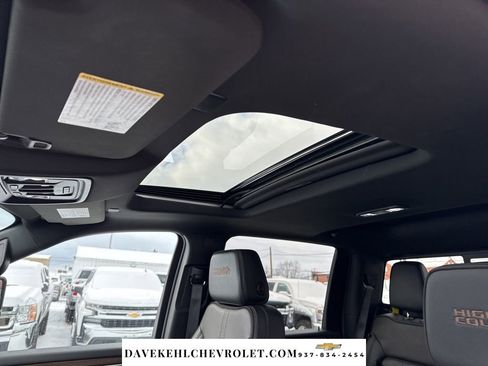 Used 2024 Chevrolet Silverado 3500 High Country w/ High Country Premium Package image 23