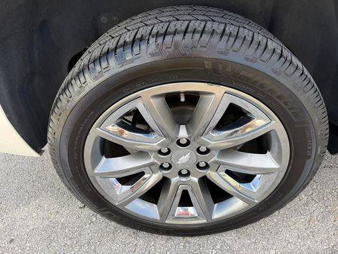 Used 2015 Chevrolet Tahoe LTZ RWD image 43