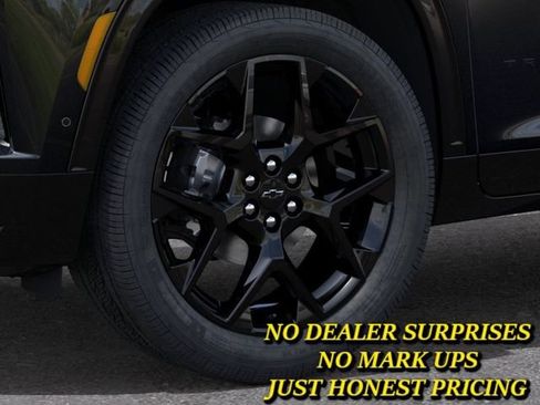 New 2026 Chevrolet Traverse RS FWD image 9