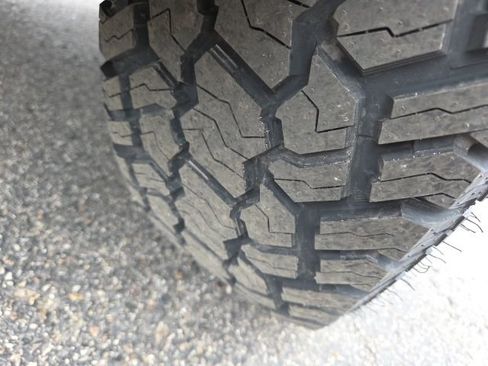 Used 2018 Toyota Tacoma TRD Sport image 65