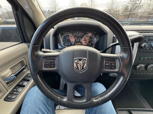 Used 2012 RAM 3500 SLT image 25