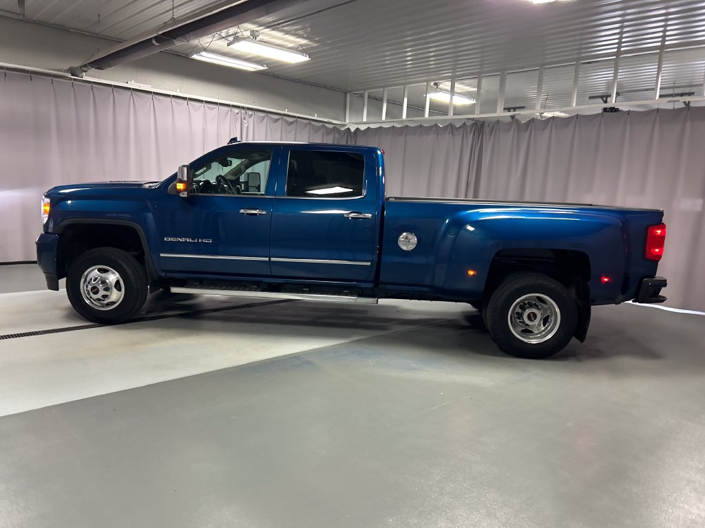 Used 2016 GMC Sierra 3500 Denali w/ Duramax Plus Package AWD/4WD image 4