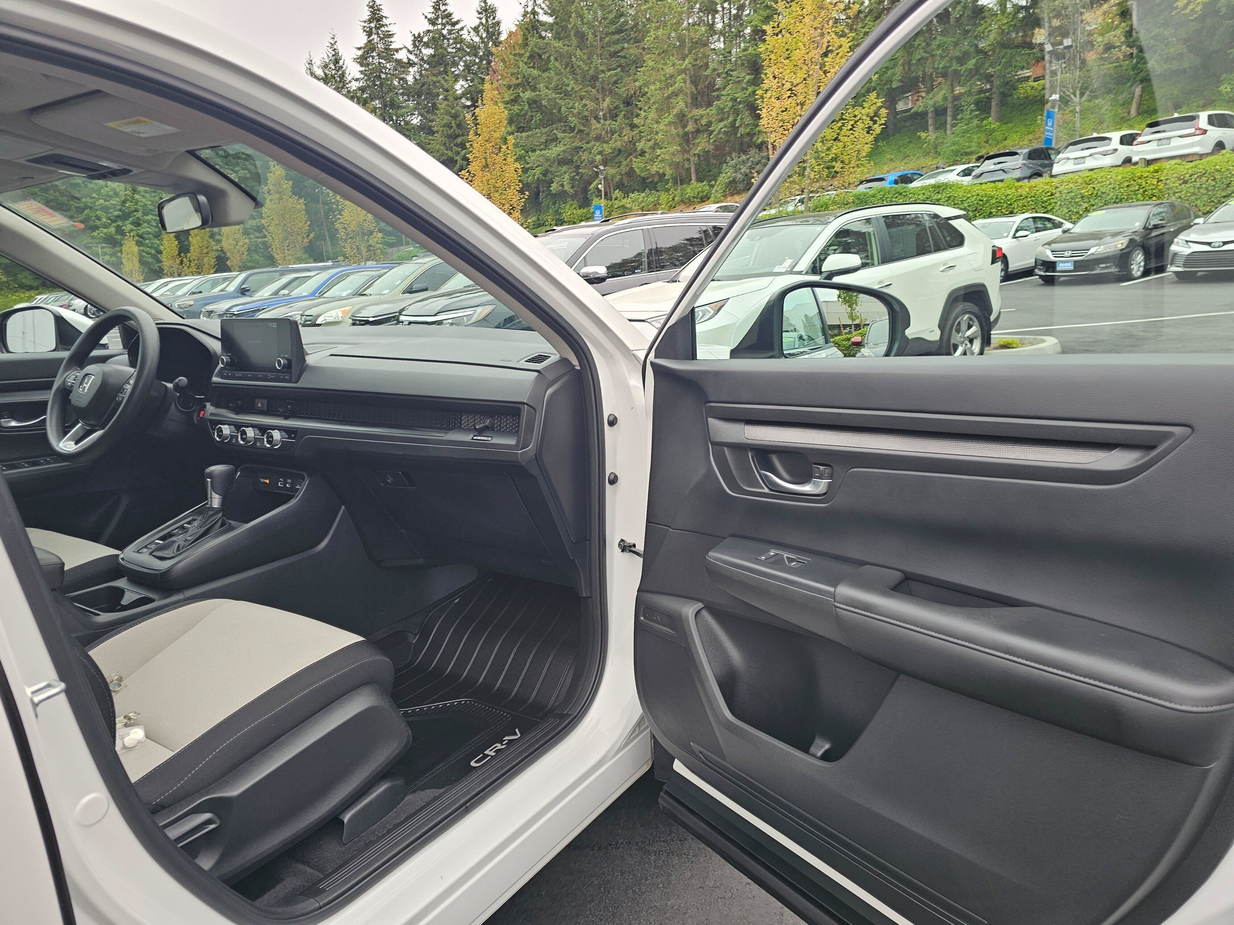 Certified 2025 Honda CR-V EX image 12