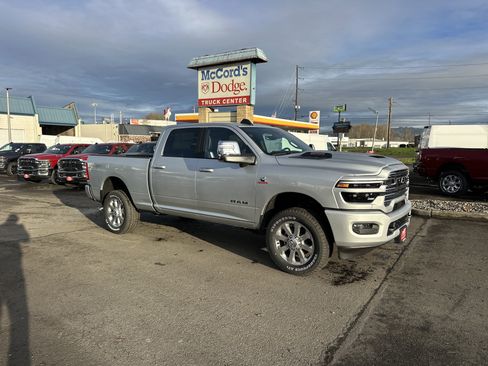 New 2026 RAM 2500 Laramie w/ Sport Appearance Package image 7