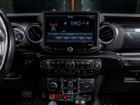 Used 2021 Jeep Wrangler Unlimited Rubicon w/ Trailer Tow Package image 23