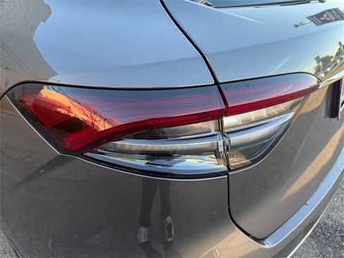 Used 2022 Maserati Levante GT image 34