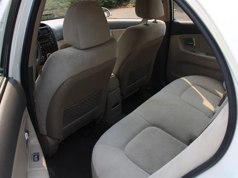 Used 2009 Kia Spectra EX FWD image 14