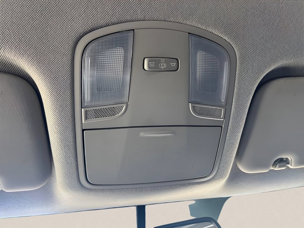 Used 2018 Hyundai Elantra SEL FWD image 21