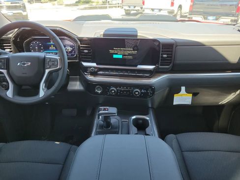 Used 2023 Chevrolet Silverado 1500 LT Trail Boss AWD/4WD image 18