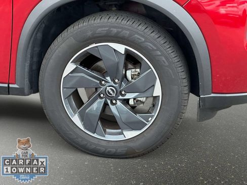 Used 2025 Nissan Rogue SV AWD/4WD image 10