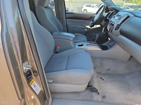 Used 2011 Toyota Tacoma PreRunner w/ TRD Sport Pkg RWD image 22
