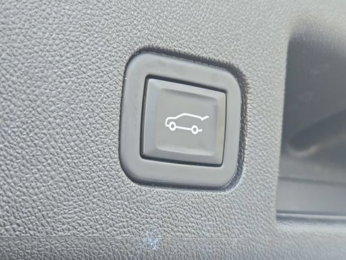Certified 2024 Chevrolet Equinox LT FWD image 31