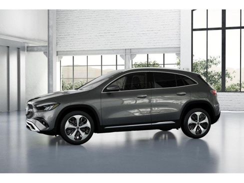 Used 2025 Mercedes-Benz GLA 250 image 35