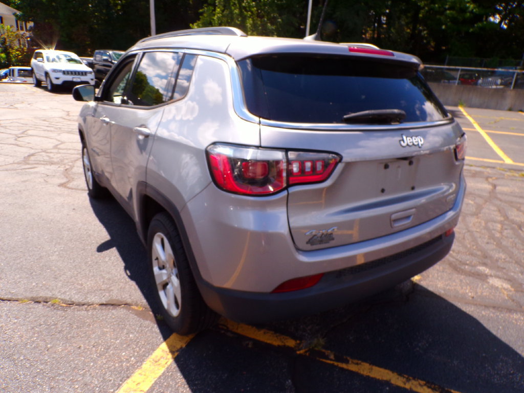 Certified 2020 Jeep Compass Latitude w/ Cold Weather Group AWD/4WD image 11
