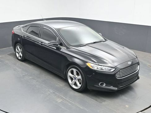 Used 2016 Ford Fusion SE w/ Equipment Group 201A FWD image 30