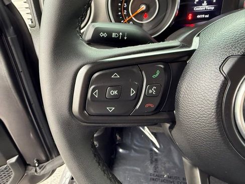 Used 2023 Jeep Wrangler Sport S image 16